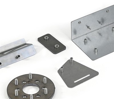 Umetanje hardvera od lima